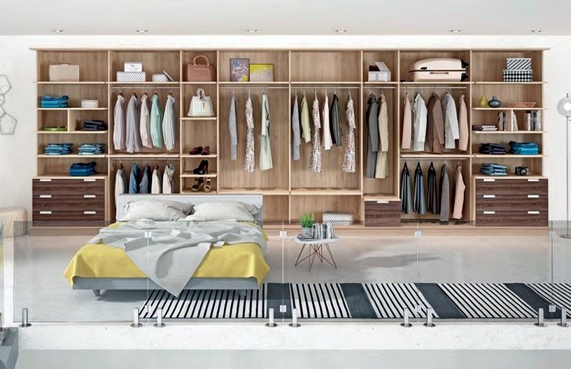 Velari Atelier Heritage Oak: vestidor abierto en roble cambrian britania